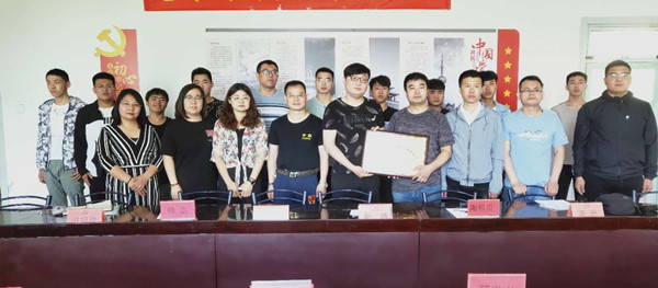 BEAT365官网与维斯塔斯公司举行校企合作授牌仪式