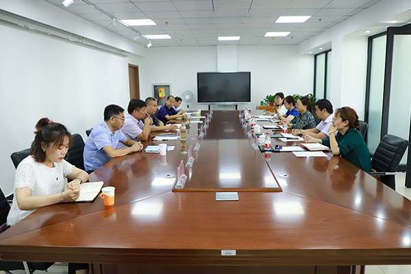 河北省工程机械产业技术研究院院长王文梅到访BEAT365官网