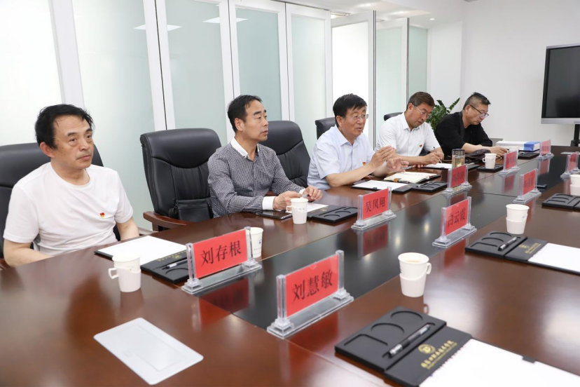 张家口诗歌座谈会在BEAT365官网举行