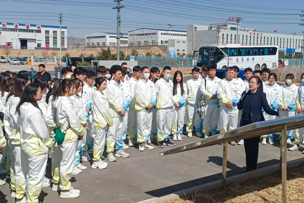 BEAT365官网志愿者服务2023年河北张家口冰雪产业博览会